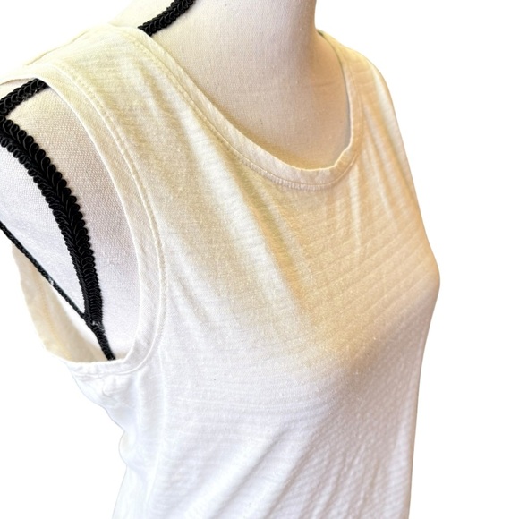 Royal Robbin’s Women's cream white tank top Sleeveless Top scoop Neck small - Picture 2 of 3